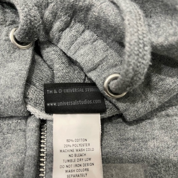 Universal Studios full zip front patch and full back graphic large thick hoodie - Picture 5 of 7